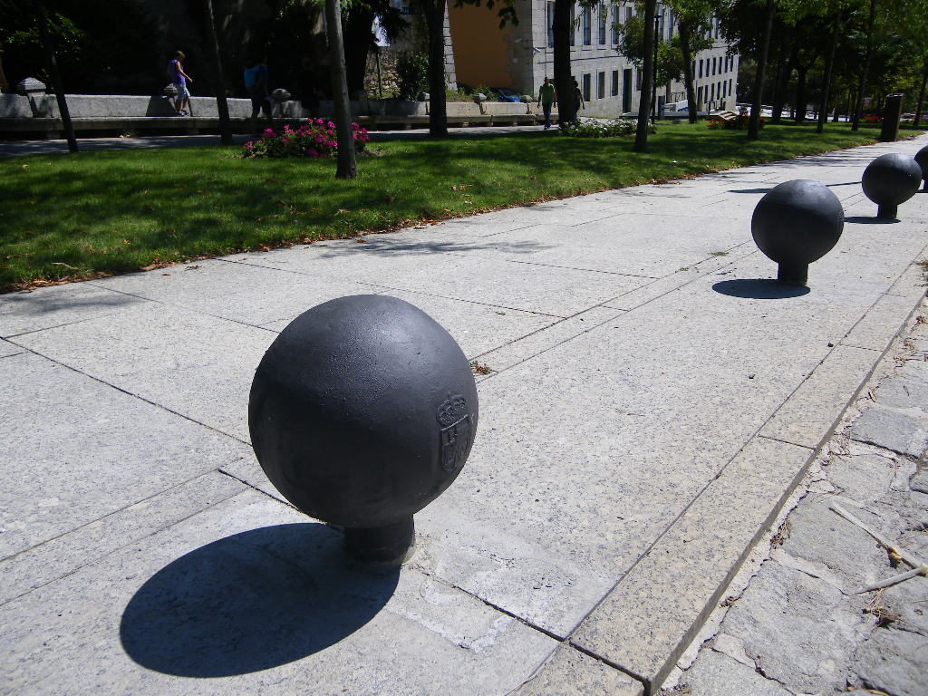 Mobiliario urbano obra San Lorenzo de El Escorial.