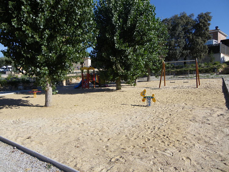 Parque infantil Urbanización Montelar. El Casar.Guadalajara.