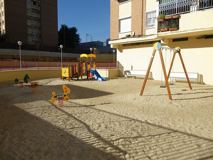 Parque infantil comunidad de propietarios Madrid.