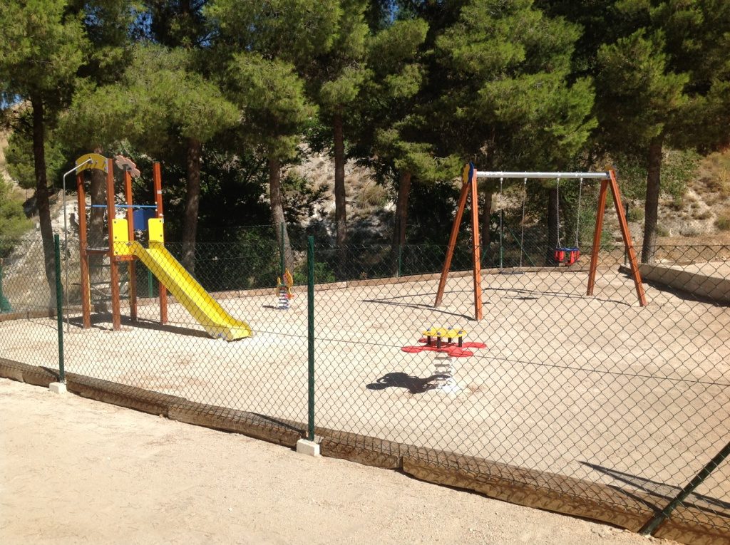 Parque Infantil Urbanización Nuevo Chinchon. Madrid