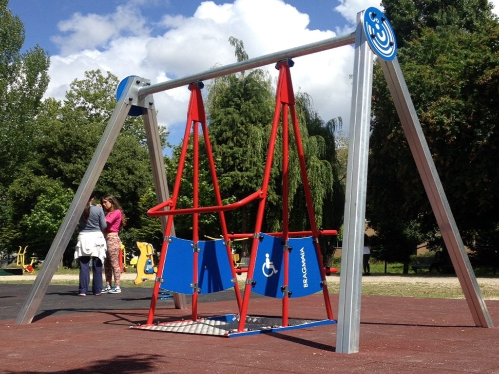 Columpios Adaptados para Parques Infantiles.