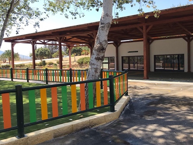 Vallas de colores parques colegio Novaschool