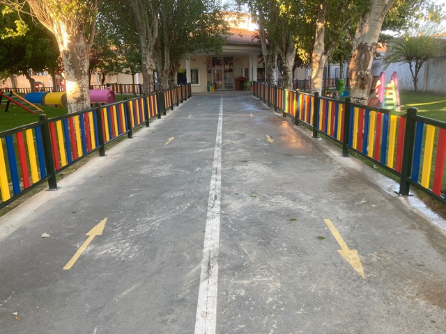 Vallas de colores homologadas para parques infantiles colegios Cáceres