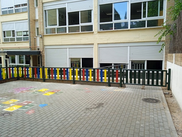 Vallas Infantiles de Colores Parque Colegio Senara