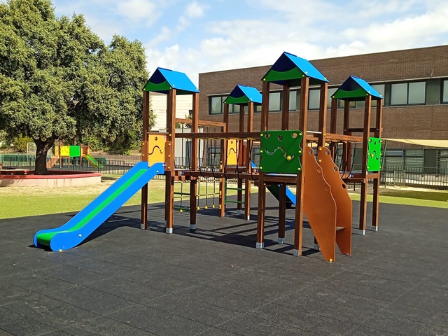 Parques Infantiles Torres con toboganes Colegio Orvalle