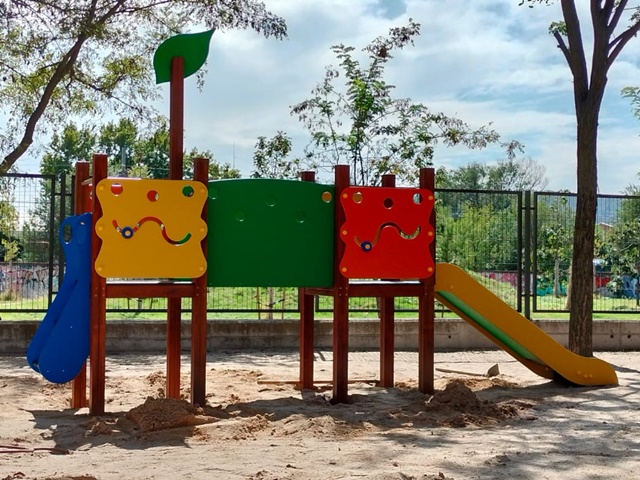 Parques Infantiles con tobogán Escuela Infantil Don Melitón