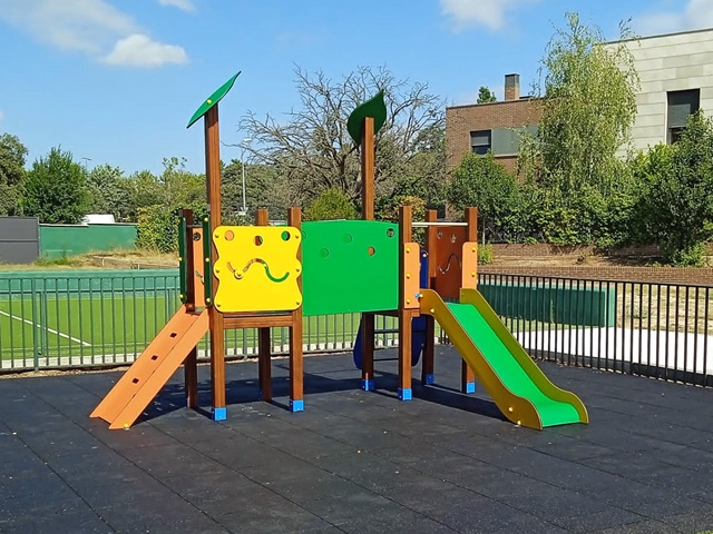 Parques infantiles y Pavimento de Caucho Colegio Orvalle